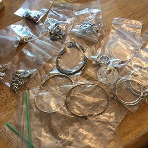 16 piece costume jewelry
